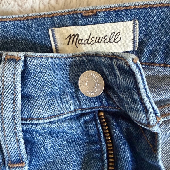 Madewell Denim - Madewell The Perfect Vintage Jean – Size 25 – Light Blue Straight Leg- High Rise